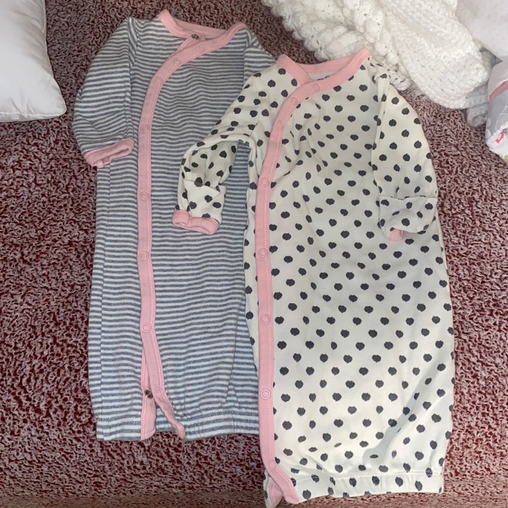3-6 month open bottom button up night gown